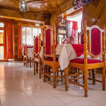 Hotel Genevieve Nakuru Zewnętrze zdjęcie