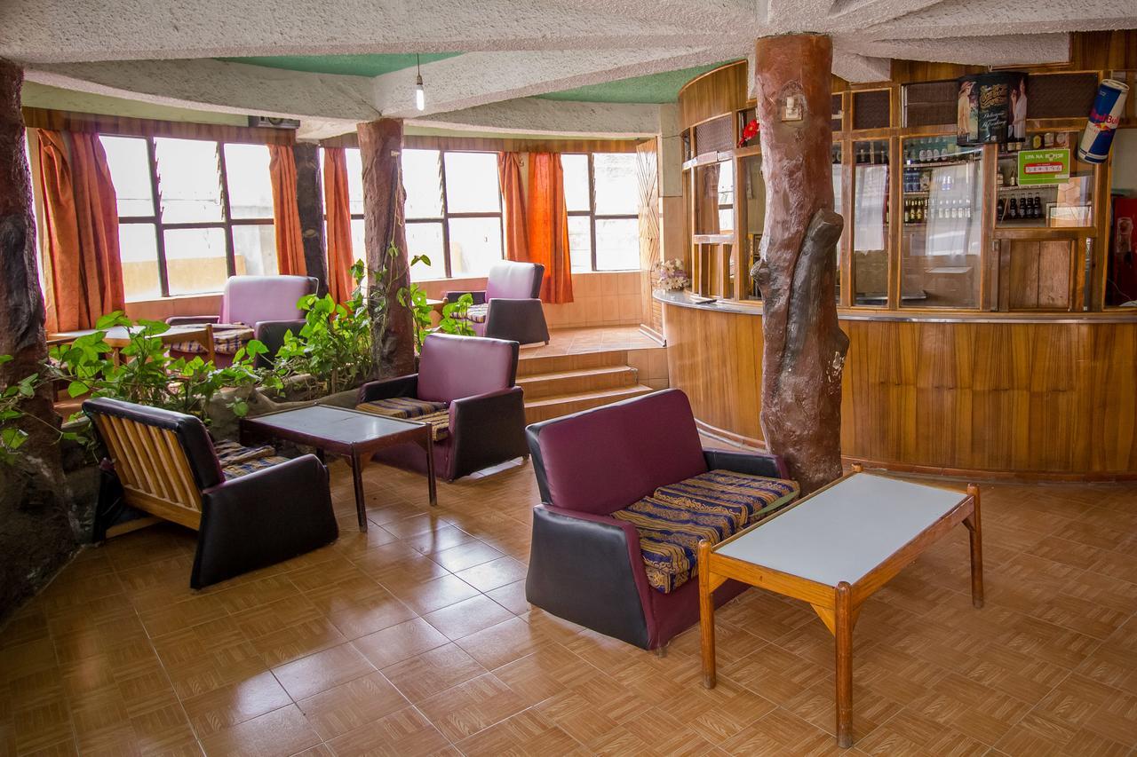 Hotel Genevieve Nakuru Zewnętrze zdjęcie