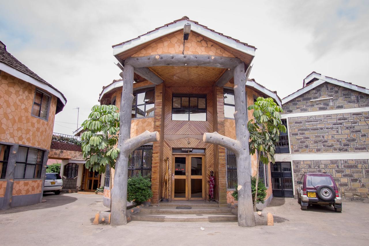 Hotel Genevieve Nakuru Zewnętrze zdjęcie