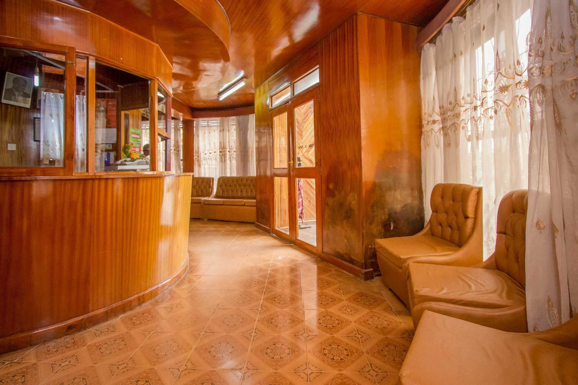 Hotel Genevieve Nakuru Zewnętrze zdjęcie